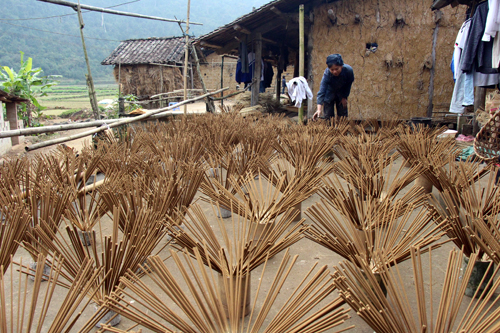 Làng hương Phja Thắp